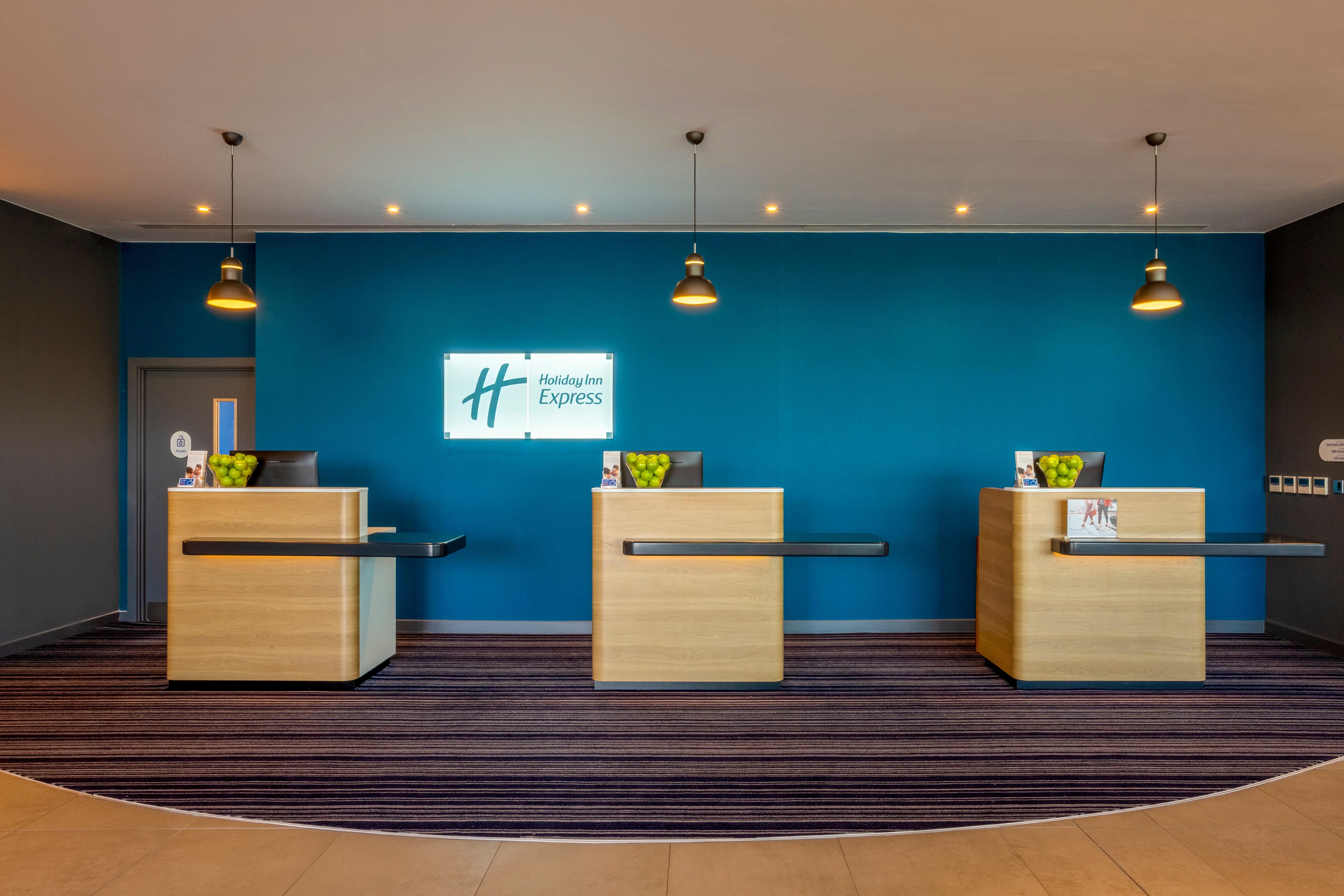 Holiday Inn Express Bridgwater M5, Jct24 By Ihg Esterno foto